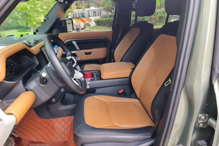 Used Land Rover Defender 2023 Revised Version 90 3.0T P400 Dark Edition Left Front Seat
