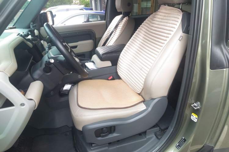 Used Land Rover Defender 2023 Facelift 90 2.0T P300 SE Left Front Seat