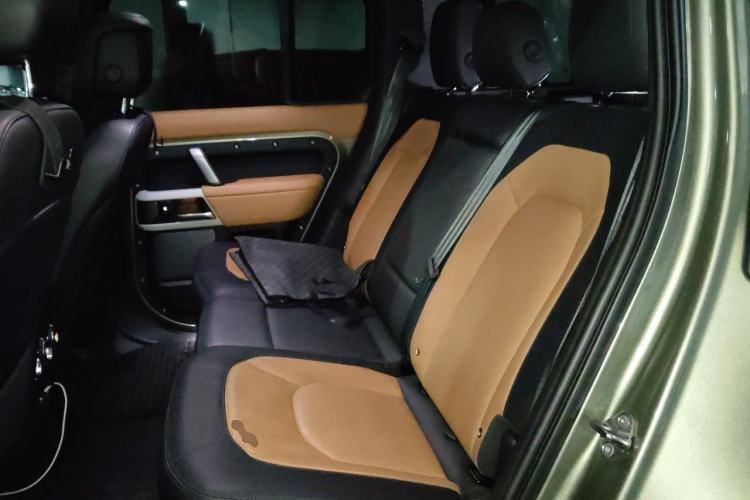Used Land Rover Defender 2023 Facelift 110 3.0T P400 X-DYNAMIC HSE Left Rear Seat