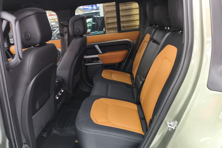 Used Land Rover Defender 2023 110 3.0T P400 X-DYNAMIC HSE Left Rear Seat