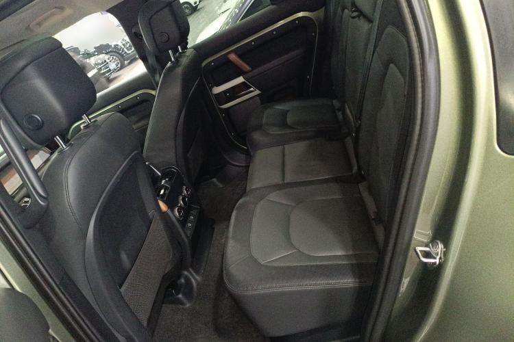 Used Land Rover Defender 2023 110 3.0T P400 X-DYNAMIC HSE Left Rear Seat