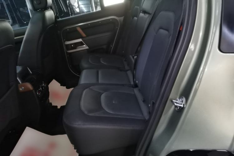 Used Land Rover Defender 2023 Facelift 110 3.0T P400 X-DYNAMIC HSE Left Rear Seat