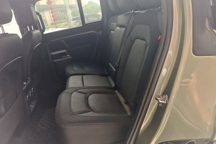 Used Land Rover Defender 2023 Facelift 110 3.0T P400 X-DYNAMIC HSE Left Rear Seat