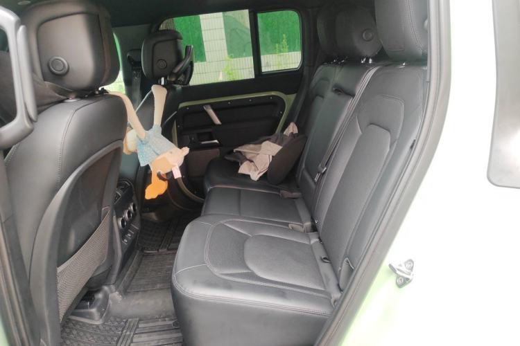 Used Land Rover Defender 2023 110 3.0T P400 75th Anniversary Legend Edition Left Rear Seat