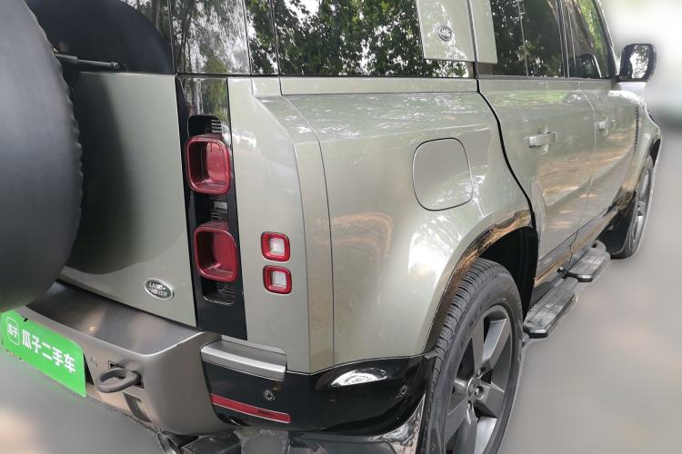 Used Land Rover Defender 2023 Facelift 110 3.0T P400 X-DYNAMIC HSE Rear Right 45 Deg