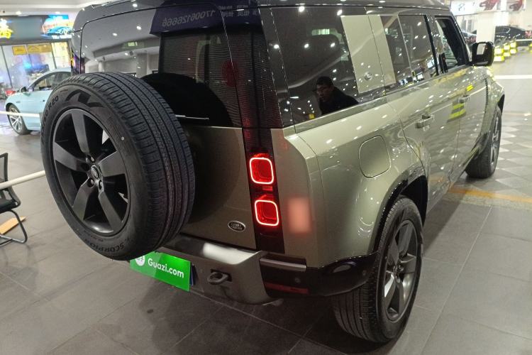 Used Land Rover Defender 2023 110 3.0T P400 X-DYNAMIC HSE Rear Right 45 Deg