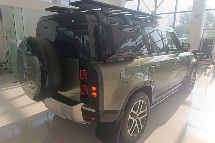 Used Land Rover Defender 2023 Facelift 110 3.0T P400 Dark Edition Rear Right 45 Deg
