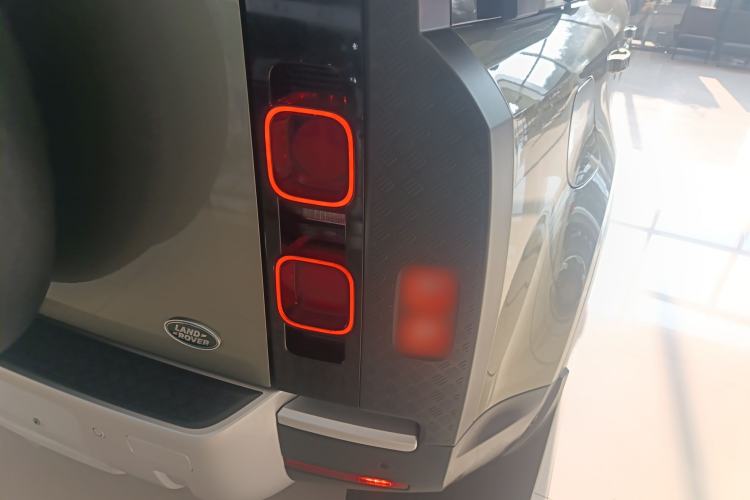 Used Land Rover Defender 2023 Facelift 110 3.0T P400 Dark Edition Right Rear Taillight