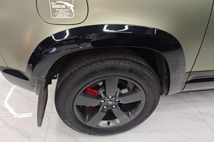 Used Land Rover Defender 2023 Facelift 90 2.0T P300 X-DYNAMIC HSE Right Rear Wheel Hub