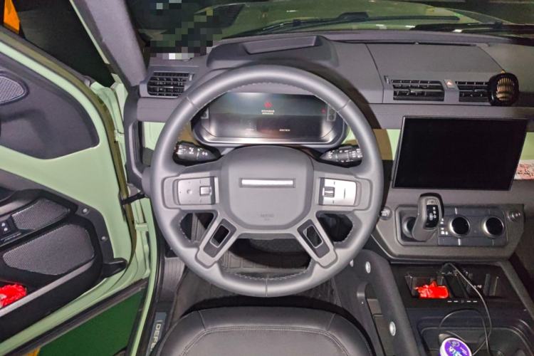Used Land Rover Defender 2023 110 3.0T P400 75th Anniversary Legend Edition Steering Wheel