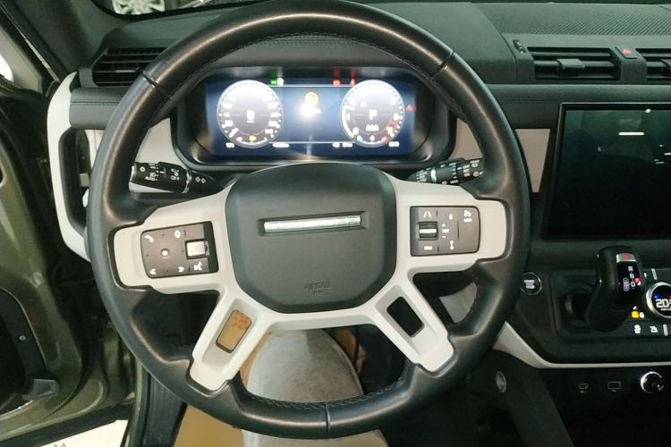 Used Land Rover Defender 2023 Facelift 110 3.0T P400 X-DYNAMIC HSE Steering Wheel