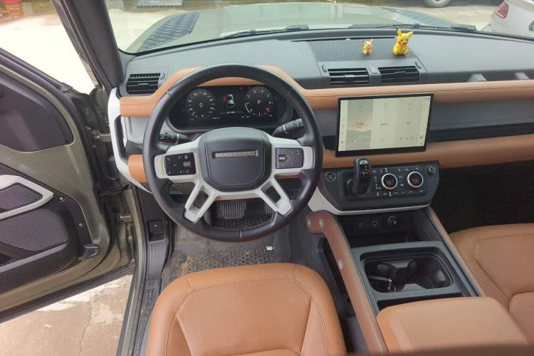 Used Land Rover Defender 2023 Facelift 110 3.0T P400 Dark Edition Steering Wheel
