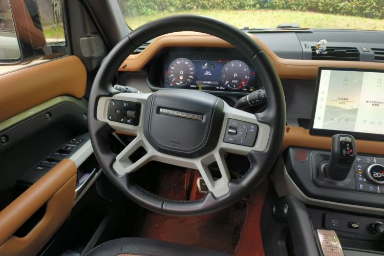 Used Land Rover Defender 2023 Revised Version 90 3.0T P400 Dark Edition Steering Wheel
