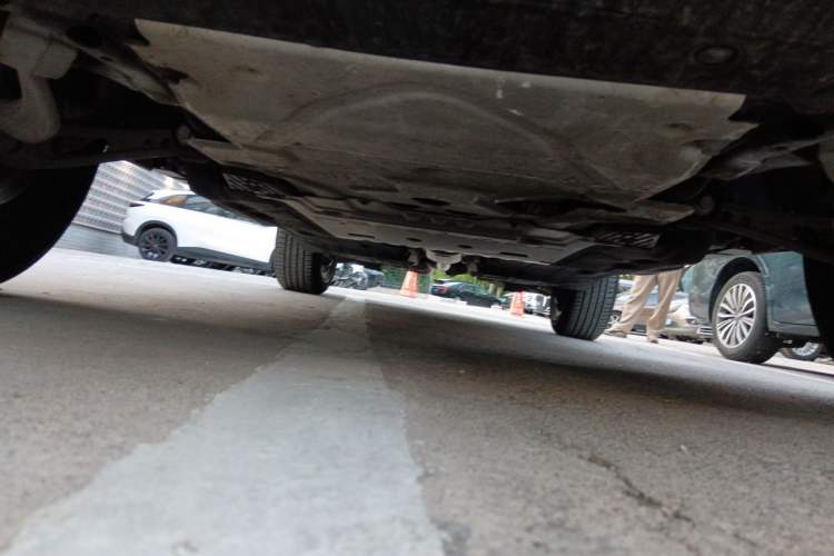 Used Land Rover Defender 2023 110 3.0T P400 X Chassis Front