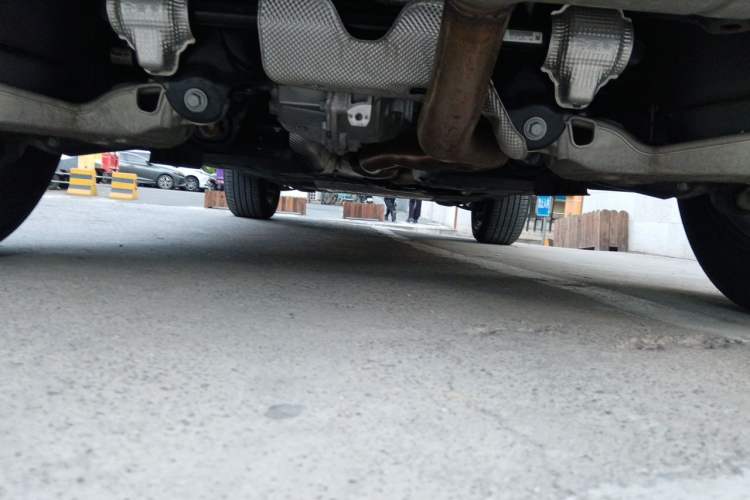 Used Land Rover Defender 2023 110 3.0T P400 X Chassis Rear