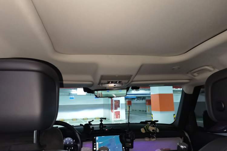 Used Land Rover Defender 2023 Facelift 110 3.0T P400 Dark Edition Headliner