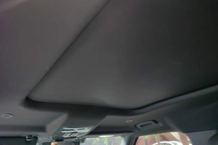 Used Land Rover Defender 2023 110 3.0T P400 X-DYNAMIC HSE Headliner