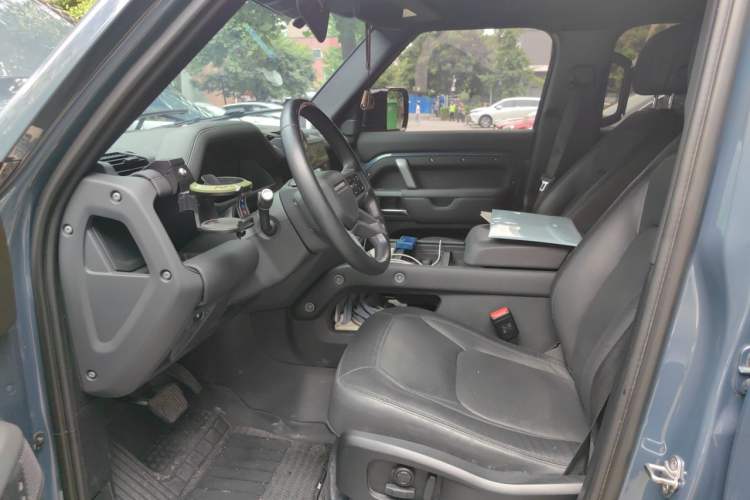 Used Land Rover Defender 2023 110 3.0T P400 X-DYNAMIC HSE Left Front Seat