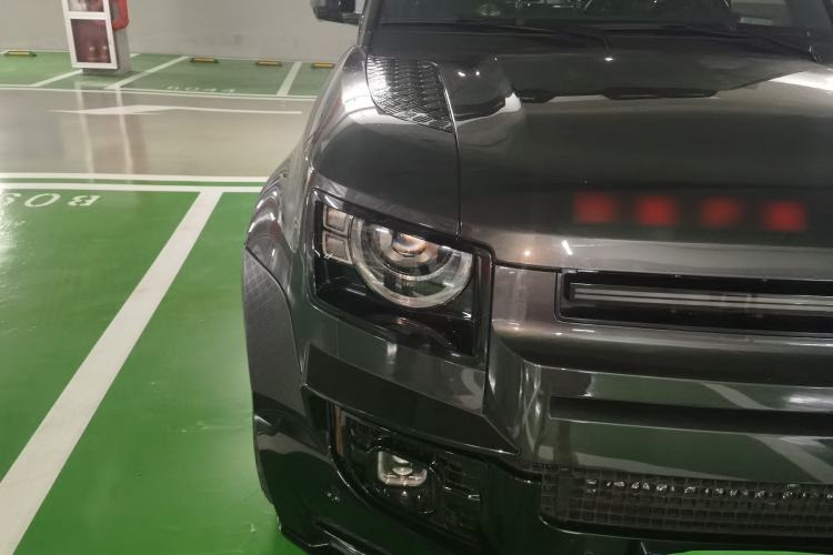 Used Land Rover Defender 2023 Facelift 110 3.0T P400 Dark Edition Right Front Headlight