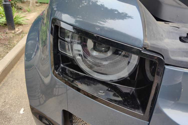 Used Land Rover Defender 2023 110 3.0T P400 X-DYNAMIC HSE Right Front Headlight