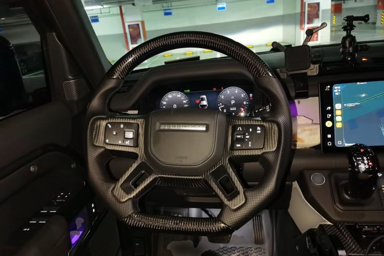 Used Land Rover Defender 2023 Facelift 110 3.0T P400 Dark Edition Steering Wheel