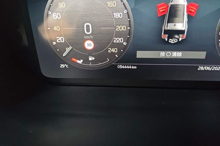 Used Land Rover Defender 2023 130 3.0T P400 HSE Odometer Close Up