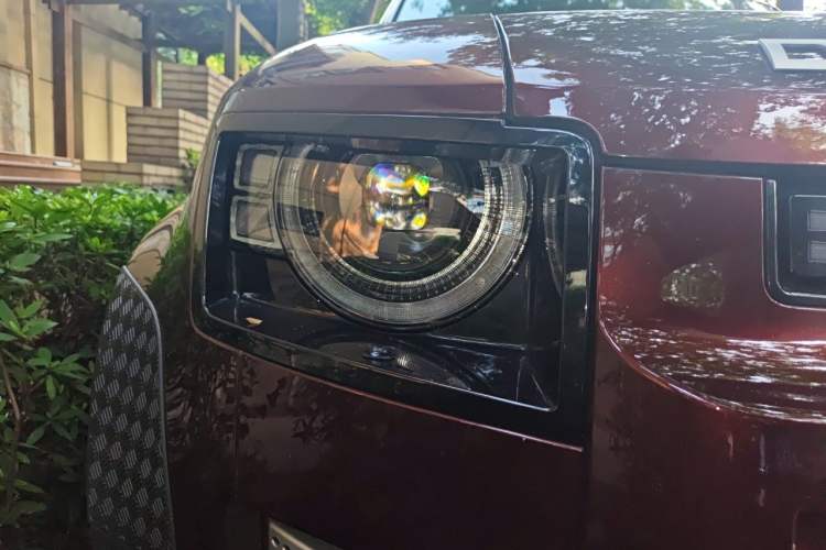 Used Land Rover Defender 2023 130 3.0T P400 HSE Right Front Headlight