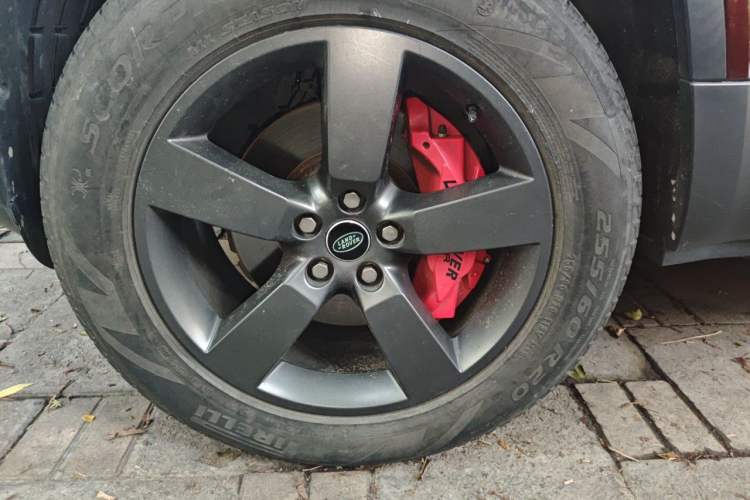 Used Land Rover Defender 2023 130 3.0T P400 HSE Right Front Wheel Hub