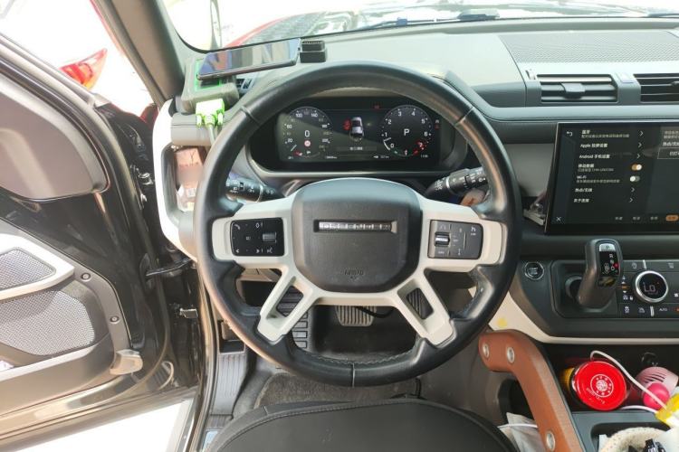 Used Land Rover Defender 2023 Facelift 110 3.0T P400 X-DYNAMIC HSE Steering Wheel