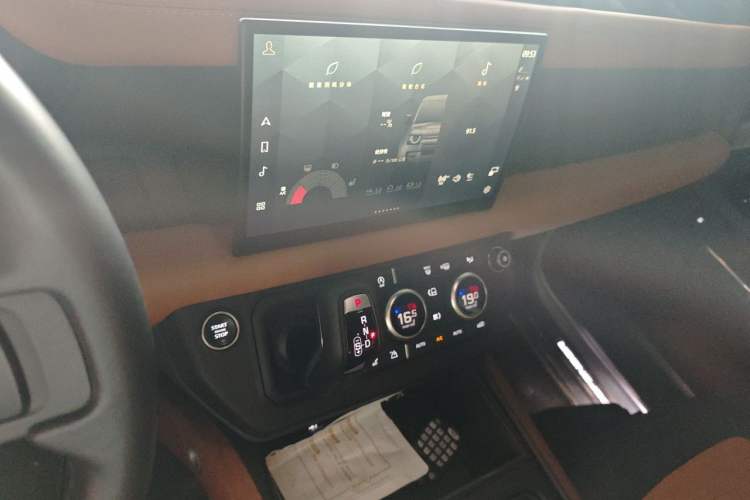 Used Land Rover Defender 2023 110 3.0T P400 X Audio And AC Panel