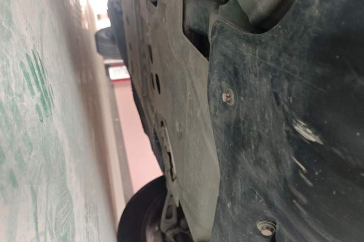 Used Land Rover Defender 2023 110 3.0T P400 X Chassis Front