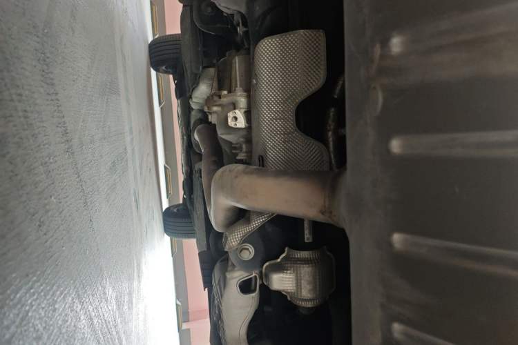Used Land Rover Defender 2023 110 3.0T P400 X Chassis Rear