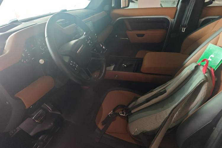 Used Land Rover Defender 2023 110 3.0T P400 X Driver Seat