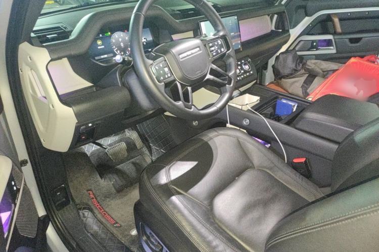 Used Land Rover Defender 2023 Facelift 90 3.0T P400 XS Driver Seat