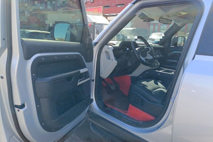 Used Land Rover Defender 2023 110 3.0T P400 75th Anniversary Legend Edition Driver Seat