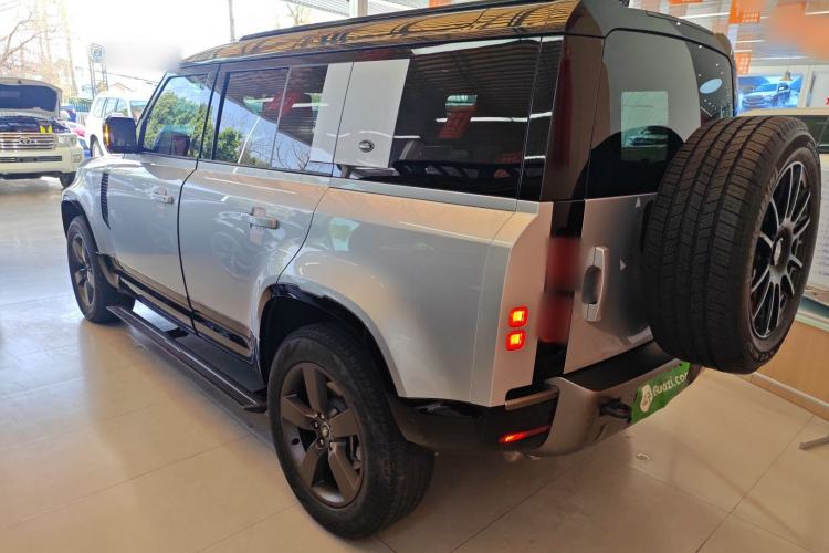 Used Land Rover Defender 2023 Facelift 110 3.0T P400 X-DYNAMIC HSE Exterior 2
