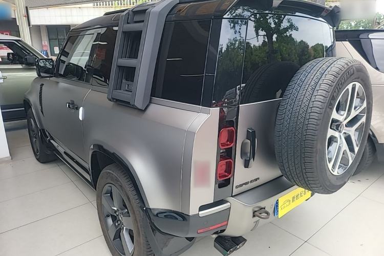 Used Land Rover Defender 2023 90 2.0T P300 X-DYNAMIC HSE Exterior 2
