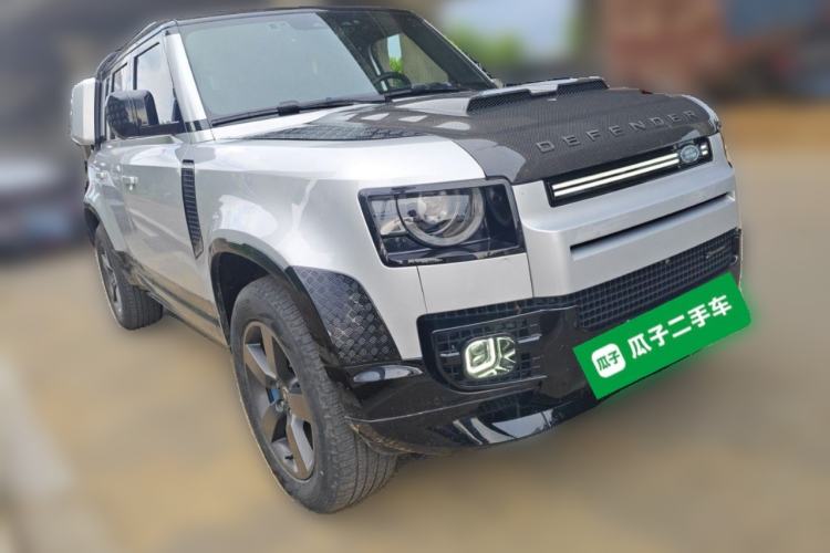 Used Land Rover Defender 2023 110 3.0T P400 X-DYNAMIC HSE Front Right 45 Deg