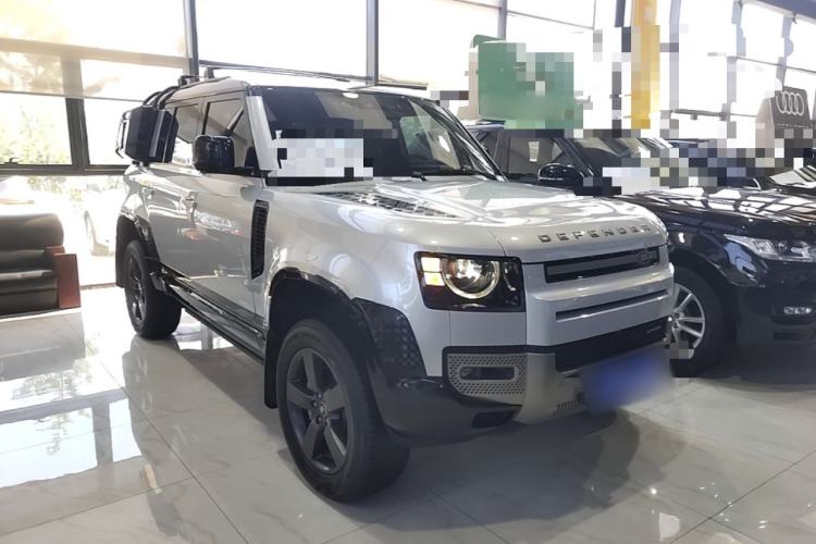 Used Land Rover Defender 2023 110 3.0T P400 Dark Edition Front Right 45 Deg