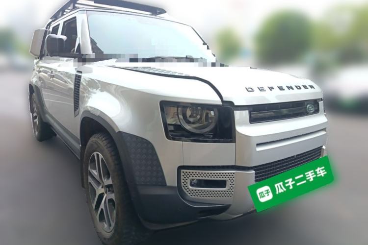 Used Land Rover Defender 2023 Facelift 110 3.0T P400 Dark Edition Front Right 45 Deg