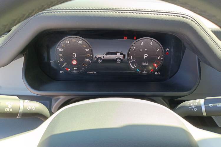 Used Land Rover Defender 2023 110 3.0T P400 75th Anniversary Legend Edition Instrument Cluster