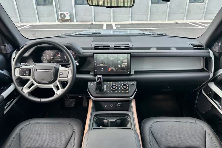 Used Land Rover Defender 2023 Facelift 110 3.0T P400 Dark Edition Interior 1