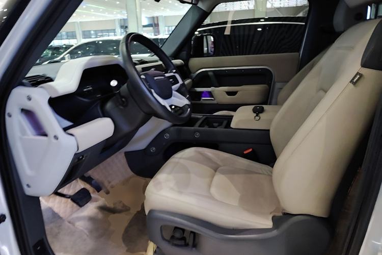 Used Land Rover Defender 2023 Facelift 90 2.0T P300 SE Left Front Seat