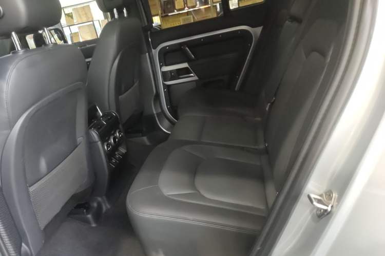Used Land Rover Defender 2023 110 3.0T P400 Dark Edition Left Rear Seat
