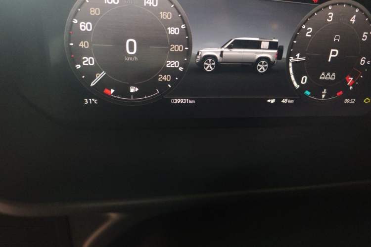 Used Land Rover Defender 2023 110 3.0T P400 X Odometer Close Up