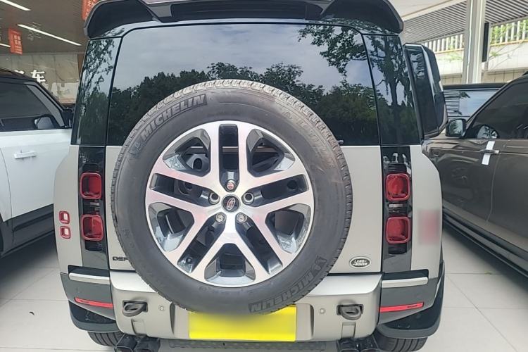 Used Land Rover Defender 2023 90 2.0T P300 X-DYNAMIC HSE Rear