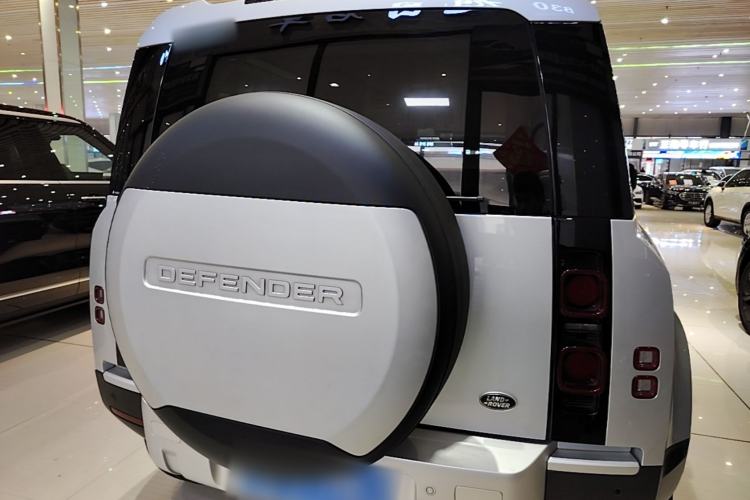 Used Land Rover Defender 2023 Facelift 90 2.0T P300 SE Rear