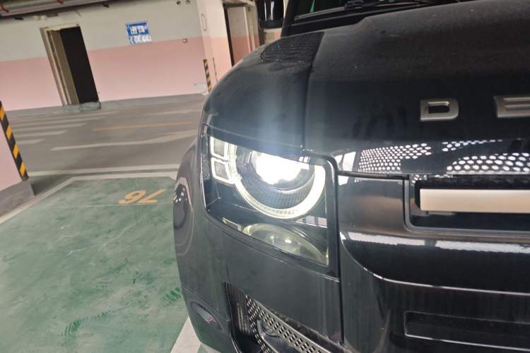 Used Land Rover Defender 2023 110 3.0T P400 X Right Front Headlight