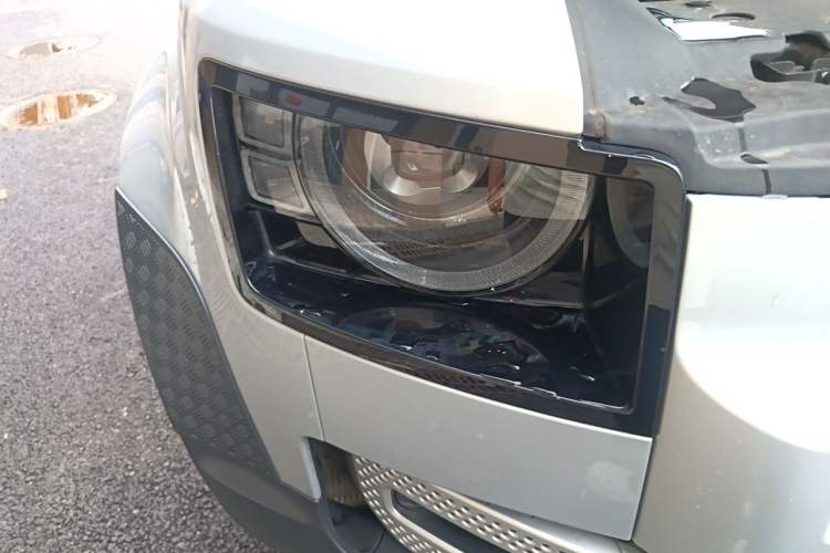Used Land Rover Defender 2023 Facelift 110 3.0T P400 Dark Edition Right Front Headlight