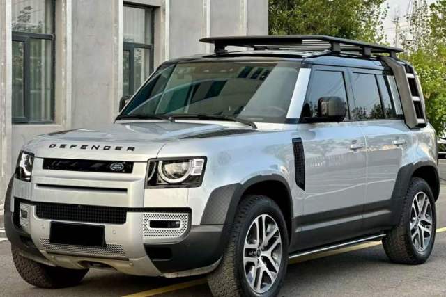 Used Land Rover Defender 2023 Facelift 110 3.0T P400 Dark Edition